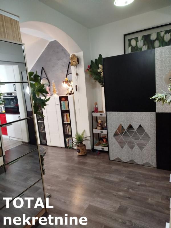 Slika 2 - Stan,NOVI SAD,NOVA DETELINARA,kv: 72.00, € 164800, ID: 1099834