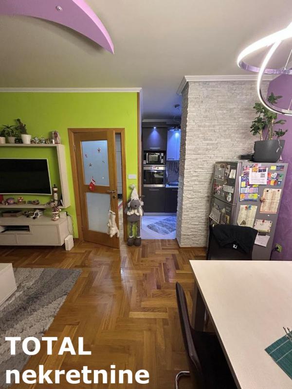 Slika 2 - Stan,NOVI SAD,BULEVAR EVROPE,kv: 81.00, € 168480, ID: 1100213