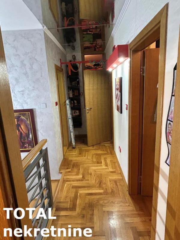 Slika 4 - Stan,NOVI SAD,BULEVAR EVROPE,kv: 81.00, € 168480, ID: 1100213