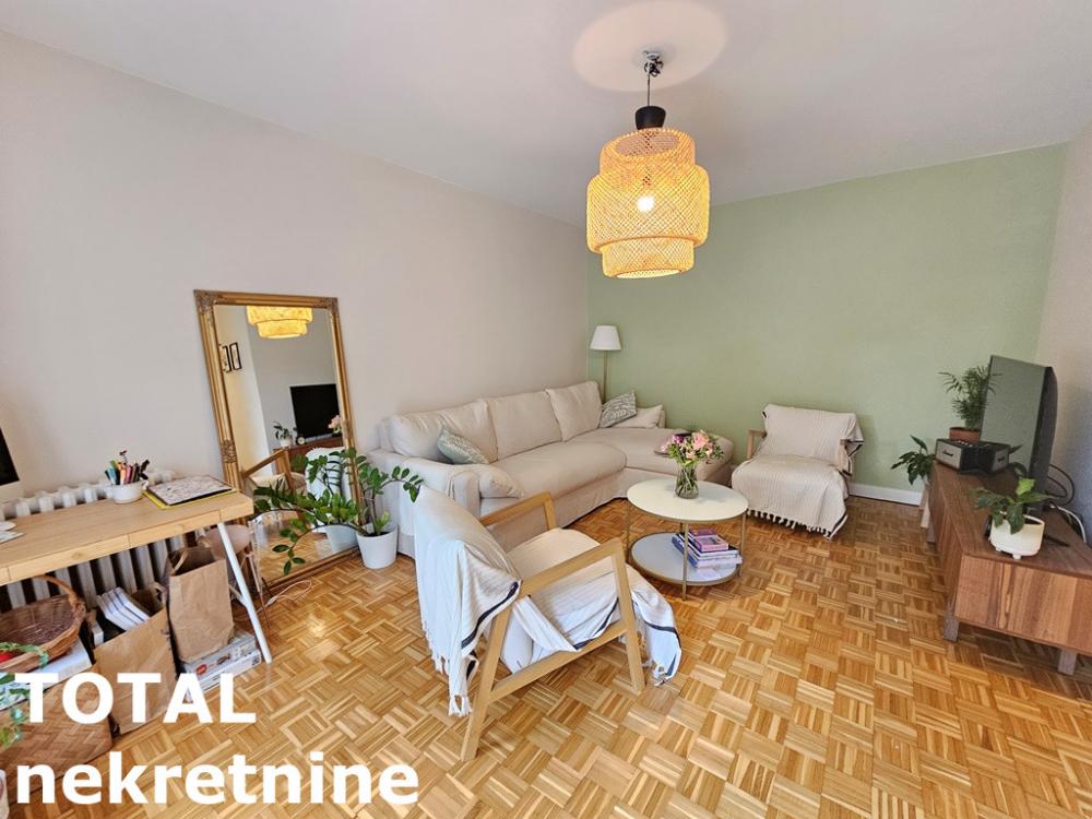 Slika 1 - Stan,NOVI SAD,ZELEZNICKA STANICA,kv: 56.00, € 156000, ID: 1100693