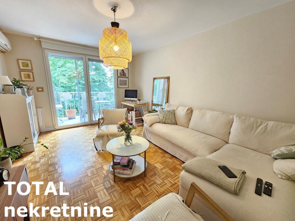 Slika 3 - Stan,NOVI SAD,ZELEZNICKA STANICA,kv: 56.00, € 156000, ID: 1100693