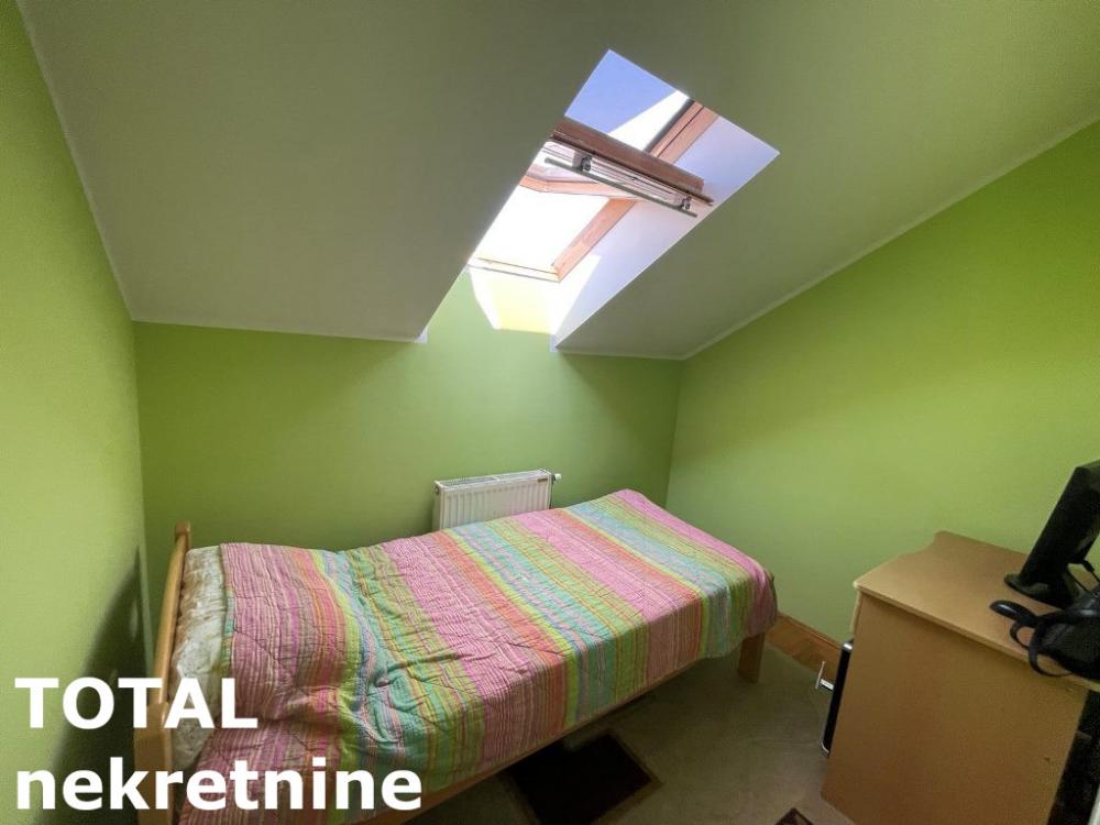 Slika 9 - Stan,NOVI SAD,BULEVAR,kv: 64.00, € 147200, ID: 1098197