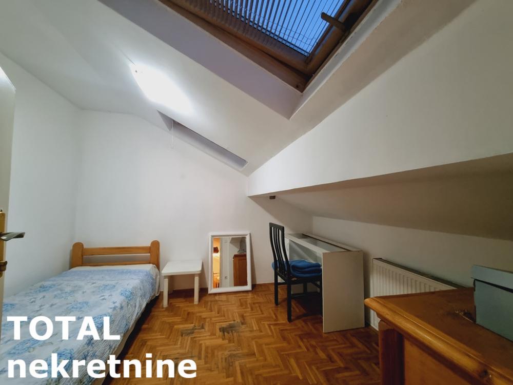 Slika 3 - Stan,NOVI SAD,BULEVAR,kv: 78.00, € 190000, ID: 1100617