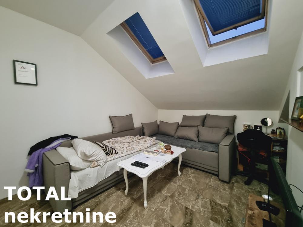 Slika 8 - Stan,NOVI SAD,BULEVAR,kv: 78.00, € 190000, ID: 1100617