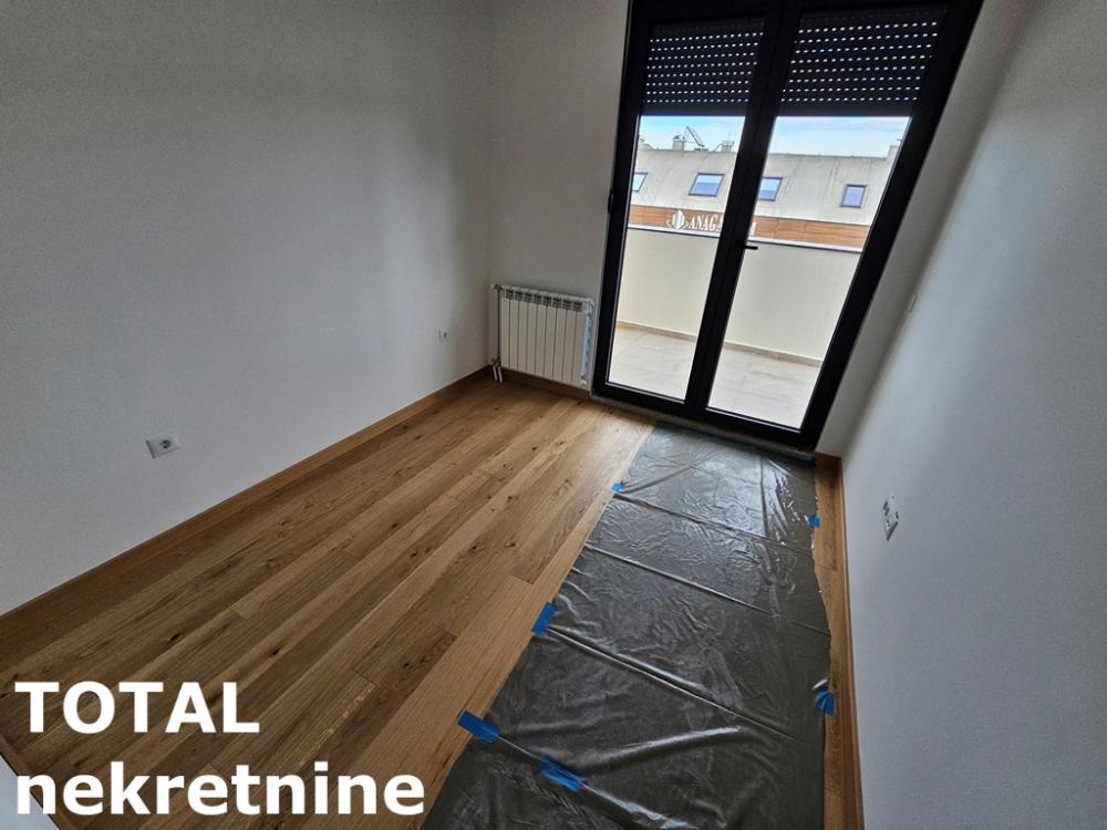 Slika 6 - Stan,NOVI SAD,NOVA DETELINARA,kv: 87.00, € 242000, ID: 1099871