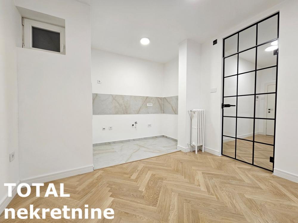 Slika 3 - Stan,NOVI SAD,CENTAR,kv: 75.00, € 262500, ID: 1100350