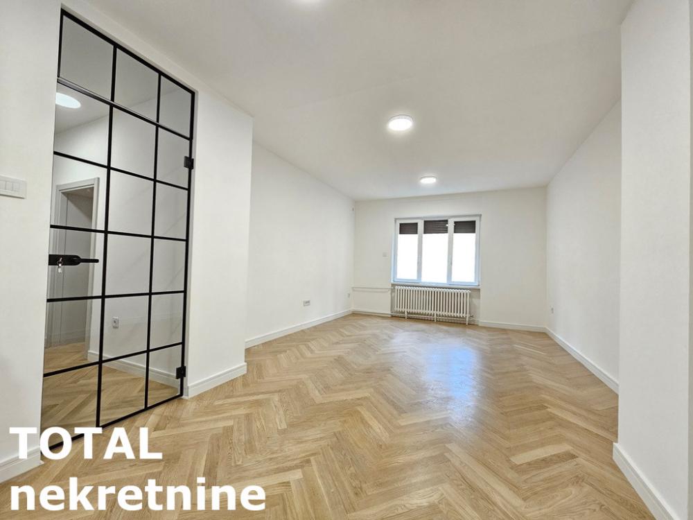 Slika 6 - Stan,NOVI SAD,CENTAR,kv: 75.00, € 262500, ID: 1100350