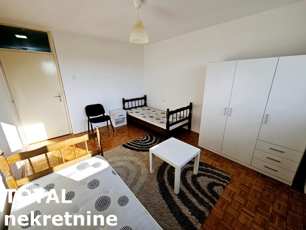 Slika 4 - Stan,NOVI SAD,GRBAVICA,kv: 53.00, € 152960, ID: 1100541