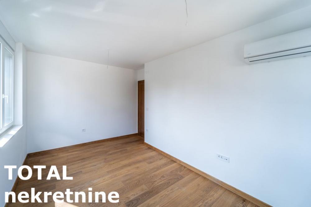 Slika 10 - Stan,NOVI SAD,NOVA DETELINARA,kv: 90.00, € 247500, ID: 1100050