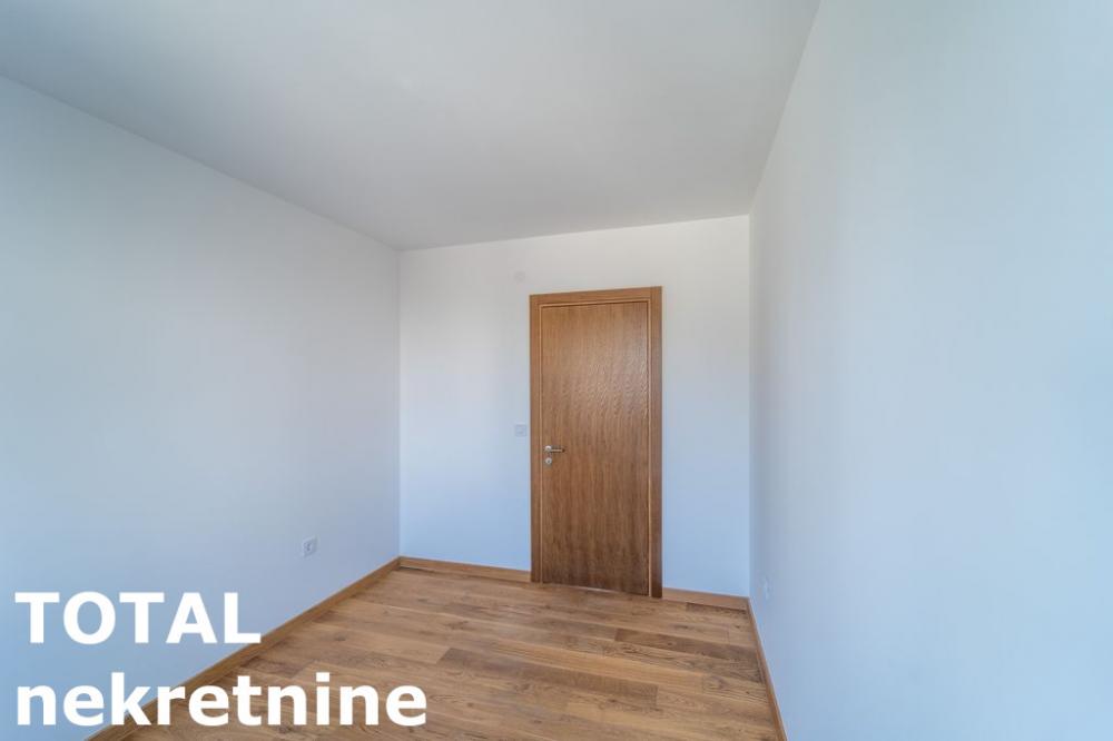 Slika 8 - Stan,NOVI SAD,NOVA DETELINARA,kv: 90.00, € 247500, ID: 1100050