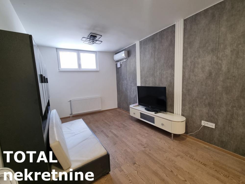 Slika 10 - Stan,NOVI SAD,GRBAVICA,kv: 44.00, € 90640, ID: 1097940