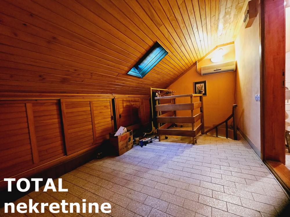 Slika 11 - Stan,NOVI SAD,CENTAR,kv: 99.00, € 198790, ID: 1098274