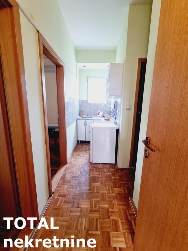 Slika 8 - Stan,NOVI SAD,CENTAR,kv: 58.00, € 144200, ID: 1100504