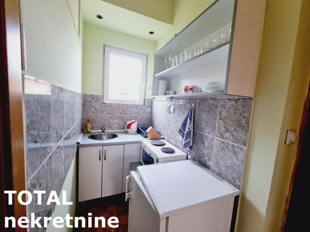 Slika 9 - Stan,NOVI SAD,CENTAR,kv: 58.00, € 144200, ID: 1100504