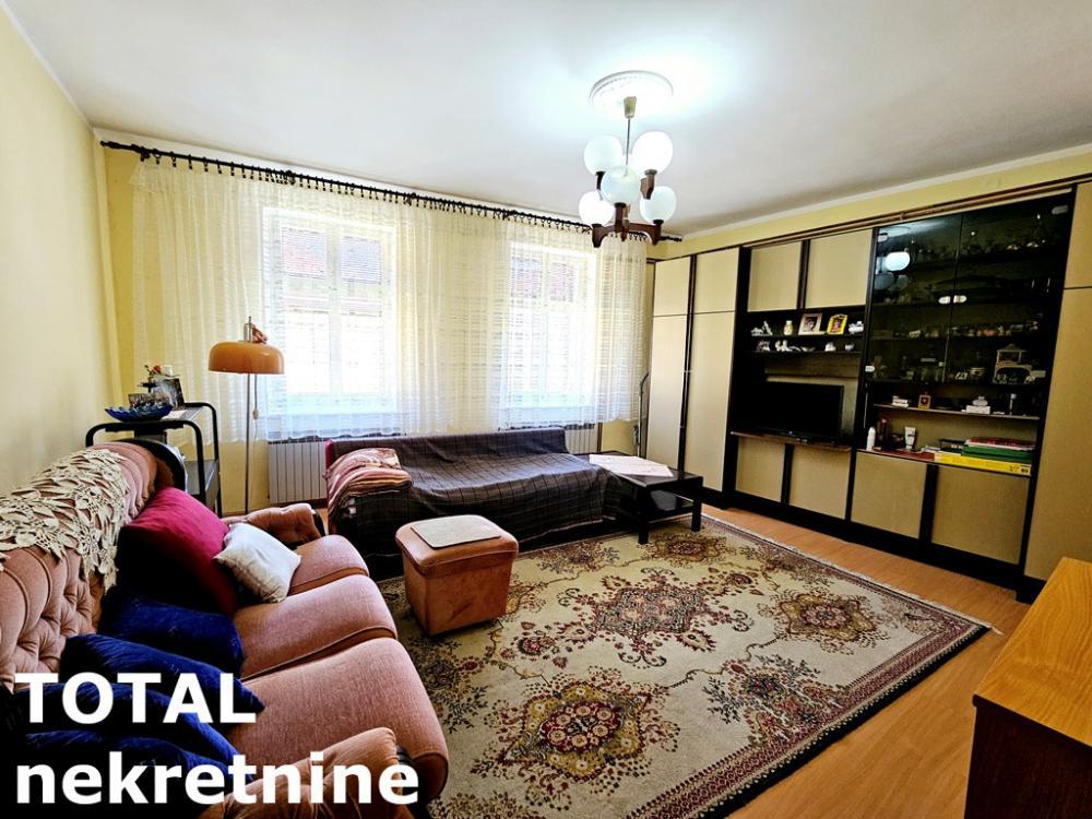 Glavna slika -Stan,PETROVARADIN,GRADIC,kv: 73.00, € 153300, ID: 1098745