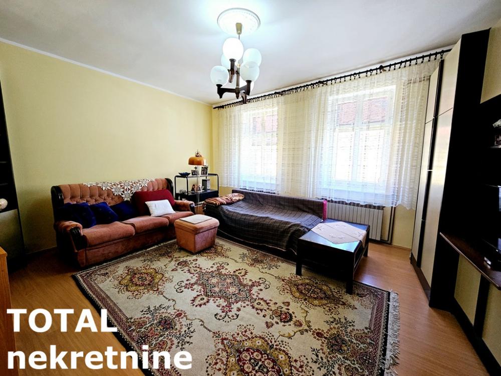 Slika 1 - Stan,PETROVARADIN,GRADIC,kv: 73.00, € 153300, ID: 1098745