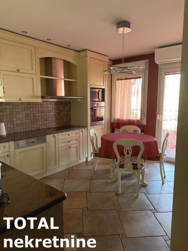 Glavna slika -Stan,NOVI SAD,CENTAR,kv: 266.00, € 494400, ID: 1097329