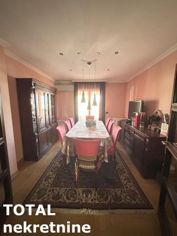 Slika 2 - Stan,NOVI SAD,CENTAR,kv: 266.00, € 494400, ID: 1097329