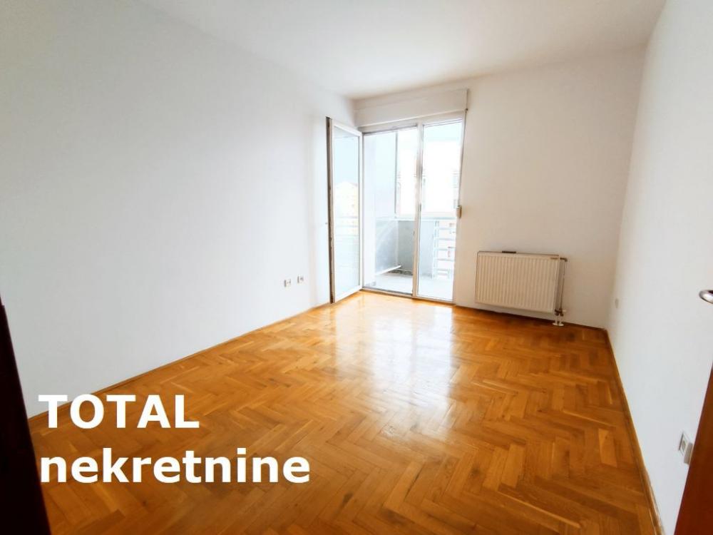 Slika 6 - Stan,NOVI SAD,NOVA DETELINARA,kv: 54.00, € 140000, ID: 1094352