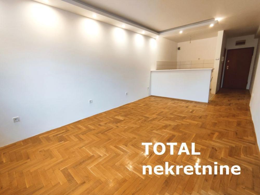 Slika 2 - Stan,NOVI SAD,NOVA DETELINARA,kv: 54.00, € 140000, ID: 1094352