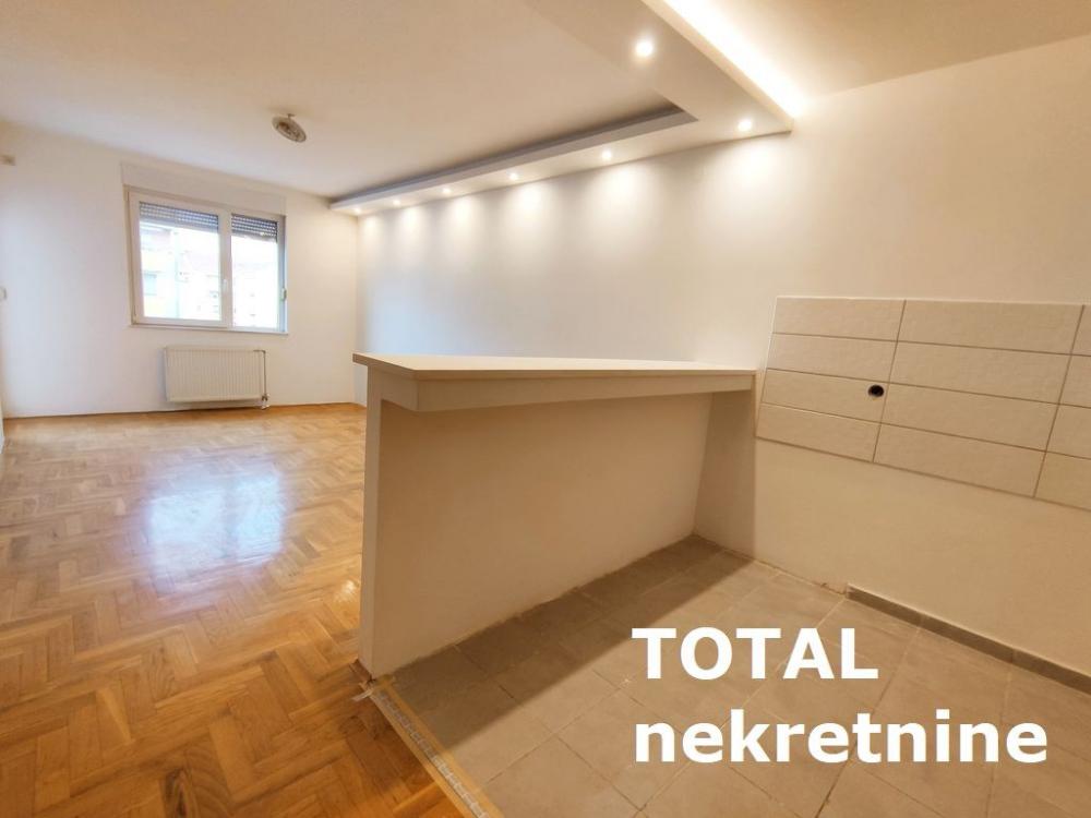 Slika 1 - Stan,NOVI SAD,NOVA DETELINARA,kv: 54.00, € 140000, ID: 1094352