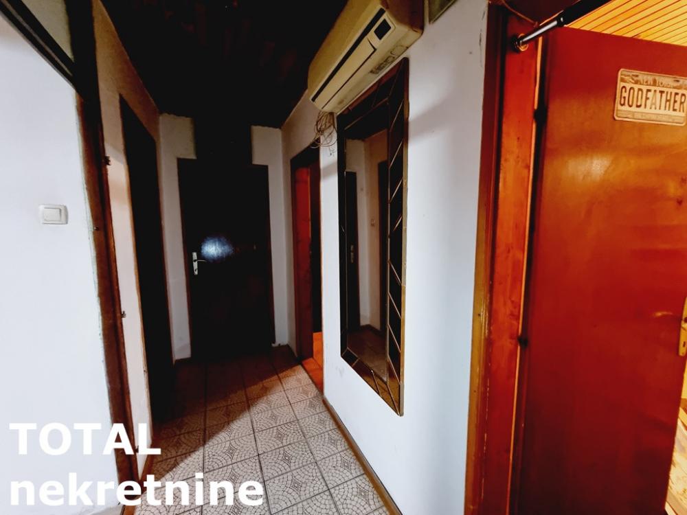 Slika 2 - Stan,NOVI SAD,CENTAR,kv: 73.00, € 128750, ID: 1099232