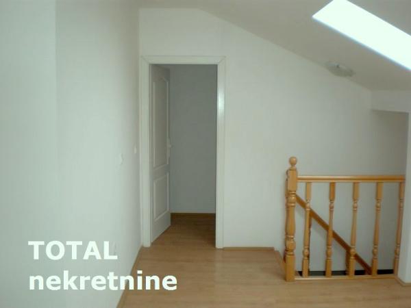 Slika 2 - Stan,NOVI SAD,TELEP,kv: 74.00, € 150000, ID: 1053612