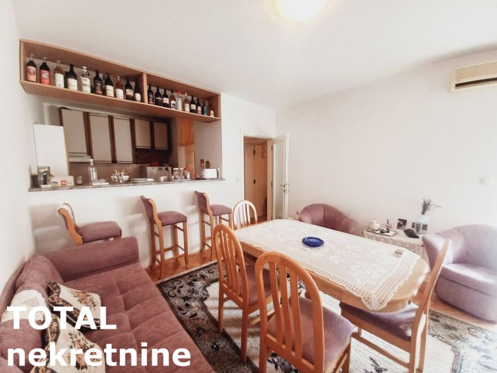 Slika 5 - Stan,NOVI SAD,GRBAVICA,kv: 46.00, € 135000, ID: 1098873