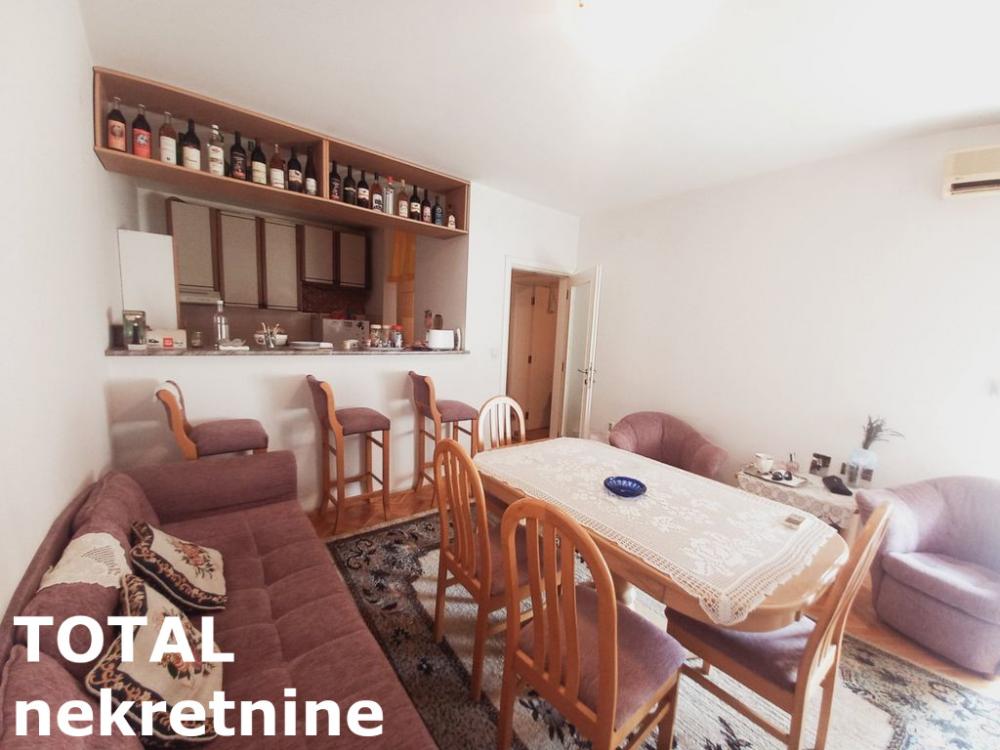 Slika 2 - Stan,NOVI SAD,GRBAVICA,kv: 46.00, € 135000, ID: 1098873