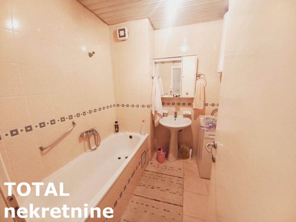 Slika 11 - Stan,NOVI SAD,GRBAVICA,kv: 46.00, € 135000, ID: 1098873