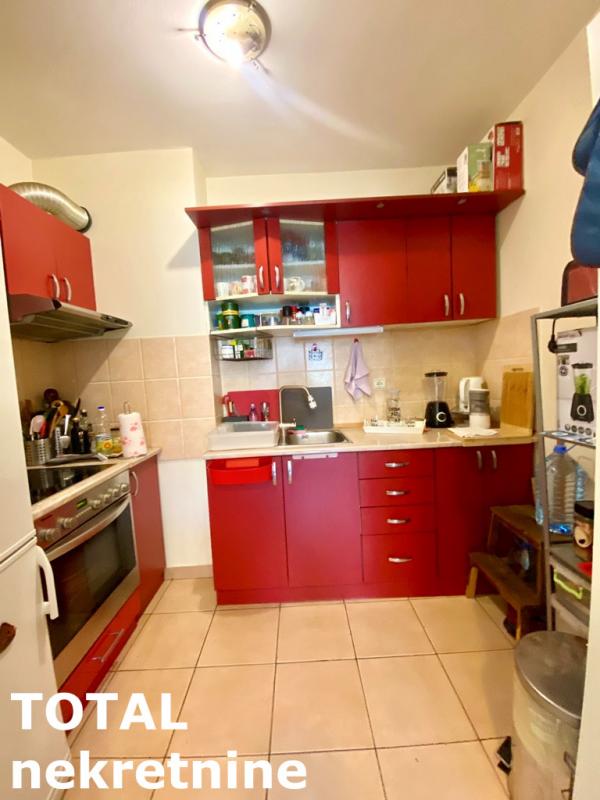 Slika 8 - Stan,NOVI SAD,BULEVAR,kv: 65.00, € 206000, ID: 1098066