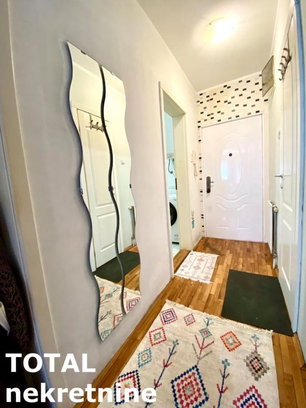 Slika 2 - Stan,NOVI SAD,BULEVAR,kv: 65.00, € 206000, ID: 1098066