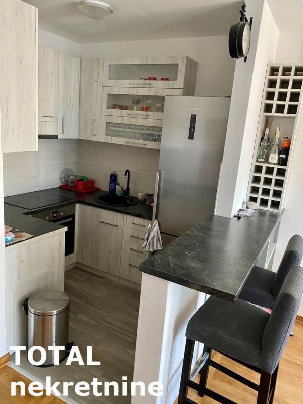 Slika 2 - Stan,NOVI SAD,GRBAVICA,kv: 50.00, € 153470, ID: 1093750