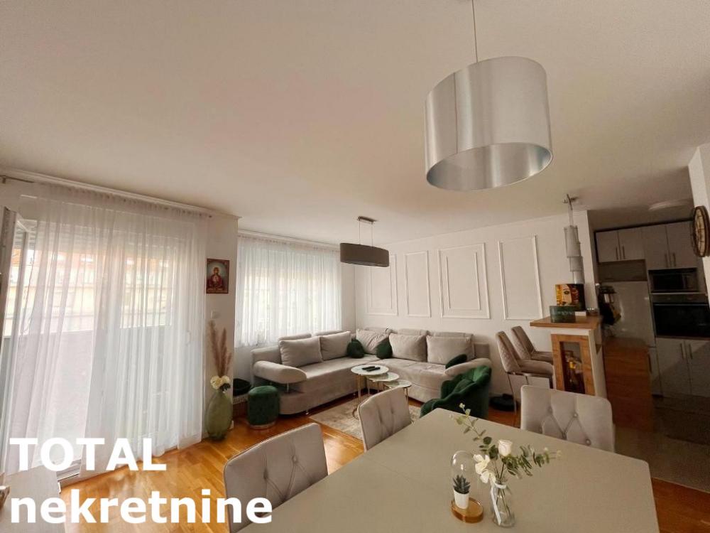 Slika 4 - Stan,NOVI SAD,NOVO NASELJE,kv: 100.00, € 260000, ID: 1098586