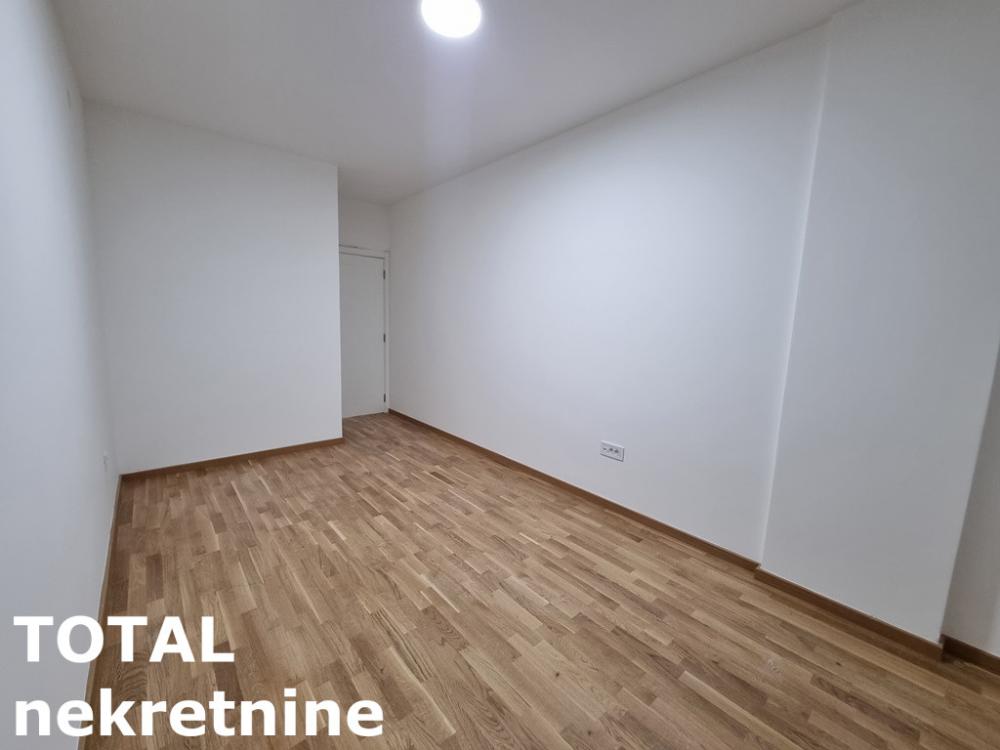 Slika 4 - Stan,NOVI SAD,AVIJACIJA,kv: 59.00, € 144200, ID: 1100081