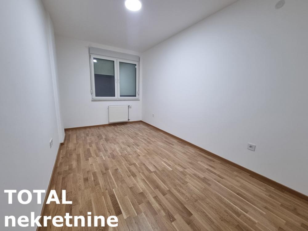 Slika 3 - Stan,NOVI SAD,AVIJACIJA,kv: 59.00, € 144200, ID: 1100081