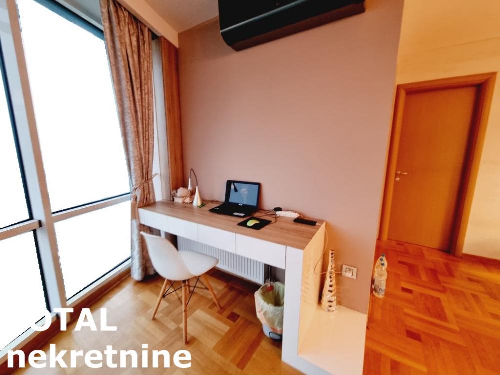 Slika 3 - Stan,NOVI SAD,TELEP,kv: 120.00, € 321360, ID: 1100063