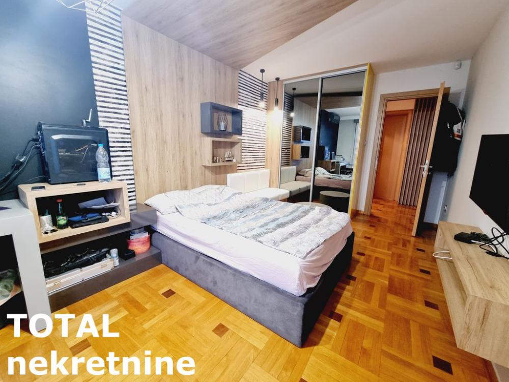 Slika 10 - Stan,NOVI SAD,TELEP,kv: 120.00, € 321360, ID: 1100063