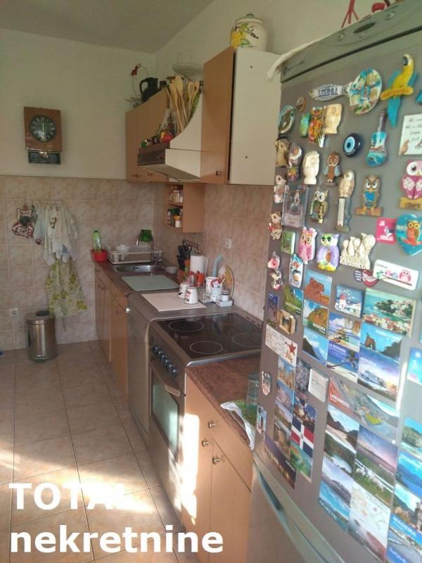 Slika 10 - Stan,NOVI SAD,BULEVAR,kv: 79.00, € 206000, ID: 1092845