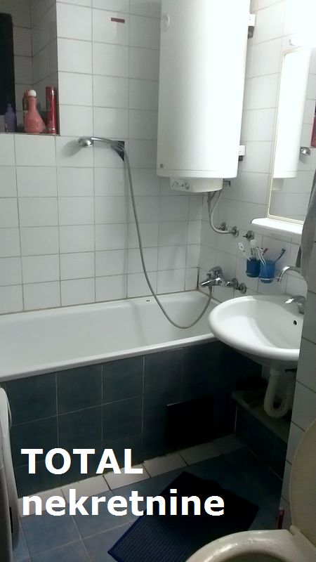 Slika 8 - Stan,NOVI SAD,BULEVAR,kv: 76.00, € 169950, ID: 1040224