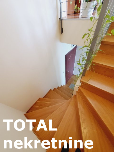 Slika 11 - Stan,NOVI SAD,CENTAR,kv: 148.00, € 251500, ID: 1045255