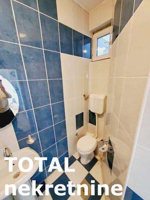 Slika 8 - Stan,NOVI SAD,CENTAR,kv: 148.00, € 251500, ID: 1045255