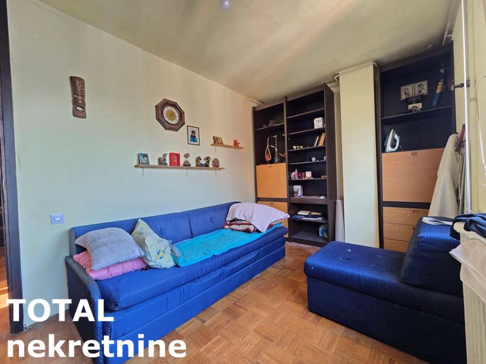 Slika 11 - Stan,NOVI SAD,BULEVAR,kv: 74.00, € 160000, ID: 1099469