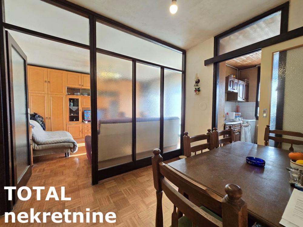 Slika 6 - Stan,NOVI SAD,BULEVAR,kv: 74.00, € 160000, ID: 1099469