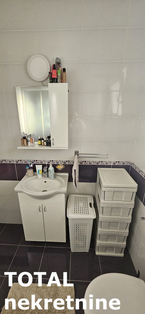 Slika 11 - Stan,NOVI SAD,ADICE,kv: 27.00, € 65000, ID: 1099678