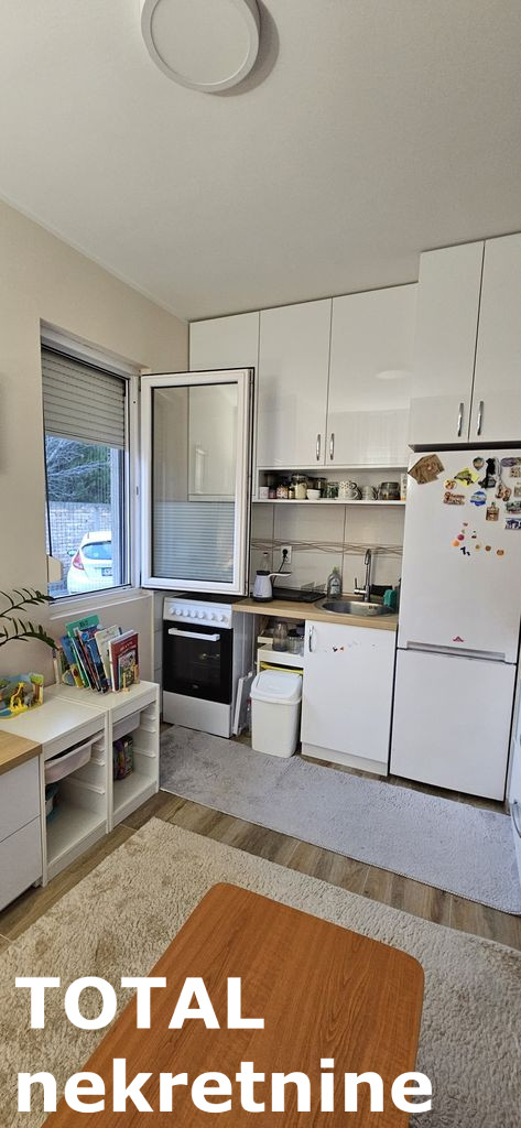 Slika 5 - Stan,NOVI SAD,ADICE,kv: 27.00, € 65000, ID: 1099678