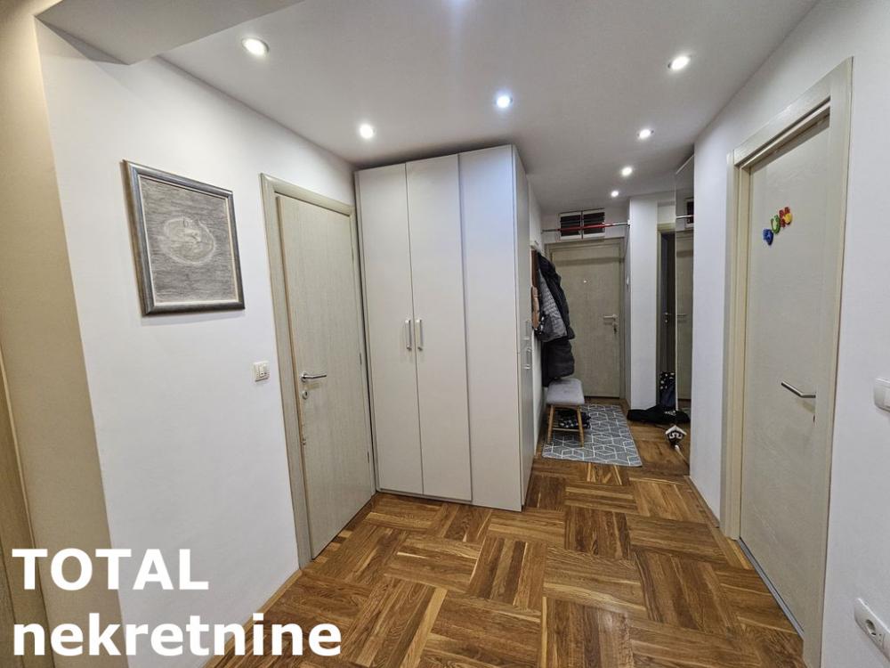 Slika 9 - Stan,NOVI SAD,GRBAVICA,kv: 75.00, € 235870, ID: 1099710