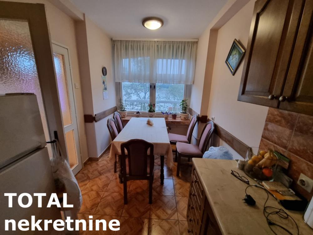 Slika 5 - Stan,NOVI SAD,CENTAR,kv: 70.00, € 252350, ID: 1096494