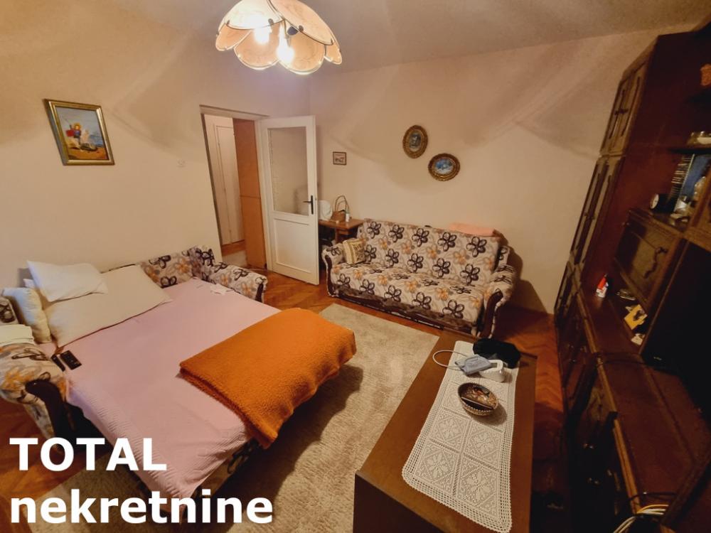 Slika 1 - Stan,NOVI SAD,CENTAR,kv: 70.00, € 252350, ID: 1096494