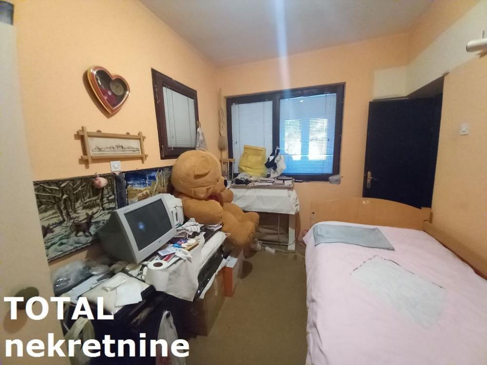 Slika 3 - Stan,NOVI SAD,CENTAR,kv: 81.00, € 123600, ID: 1081747